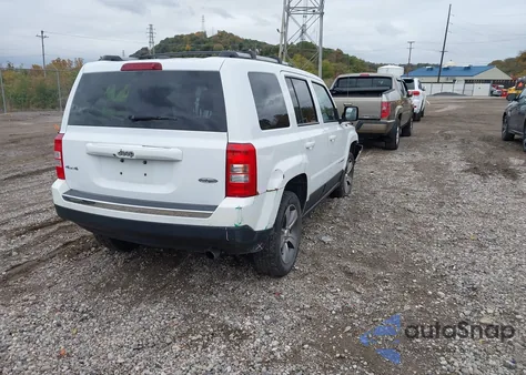 2016 Jeep Patriot High Altitude Edition из США, поврежденный, VIN 1C4NJRFB3GD627553